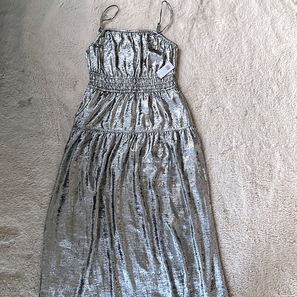 Old Navy Dresses & Skirts - NEW! w tag- XS-Silver metallic sundress